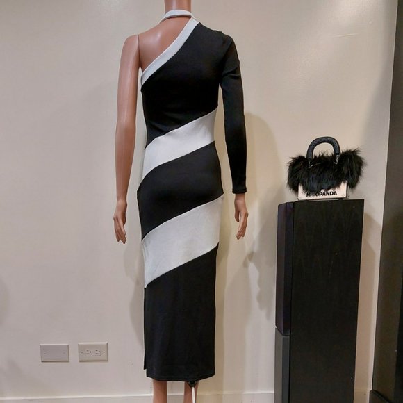 💥CHIC & SEXY💥One Shoulder Choker Bodycon Dress in Black & White Stripe - Picture 10 of 13